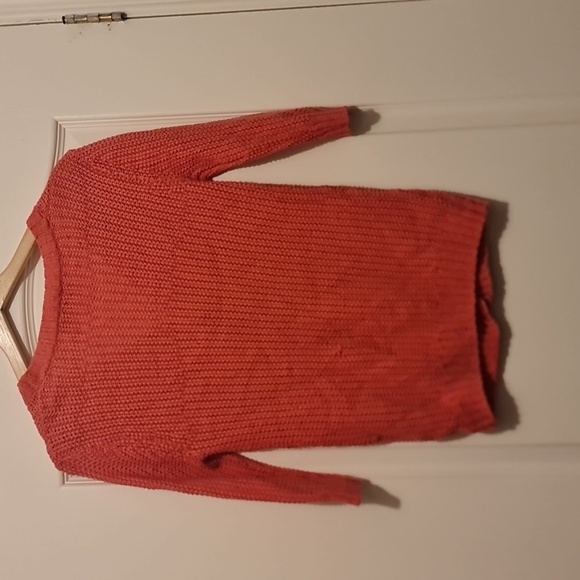 Kenneth Cole woman small cardigan  in coral color. 3/4 sleeves - Picture 3 of 5